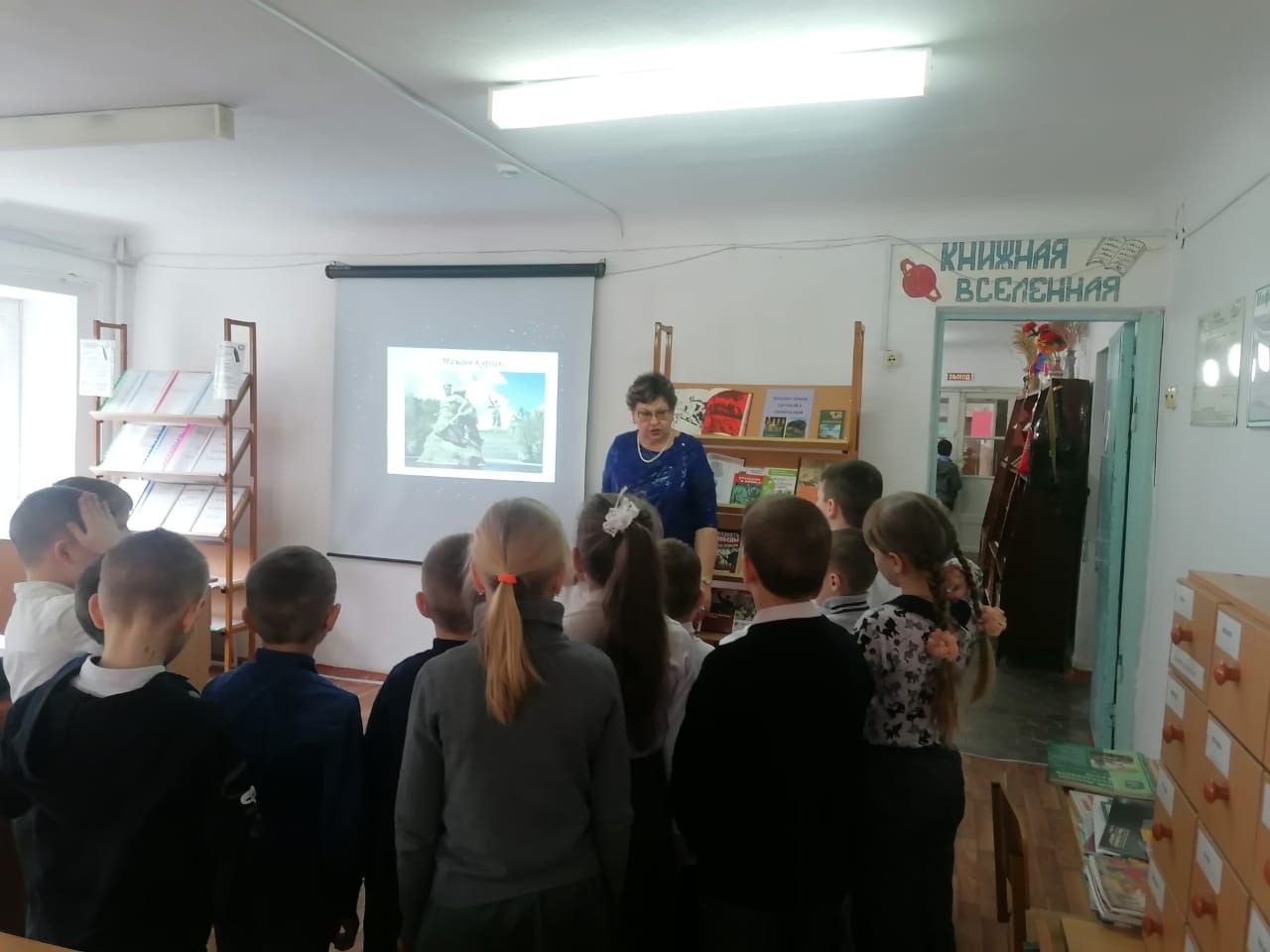 photo 5366257316900487862 y